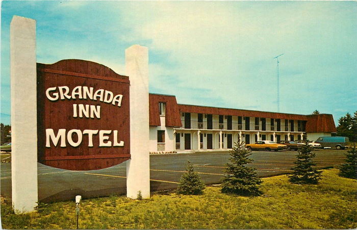 Granada Inn Motel - Vintage Postcard